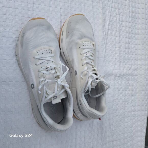 ON Cloudnova Form 2 white Men’s running sneakers athletic shoes size 11 main image 8